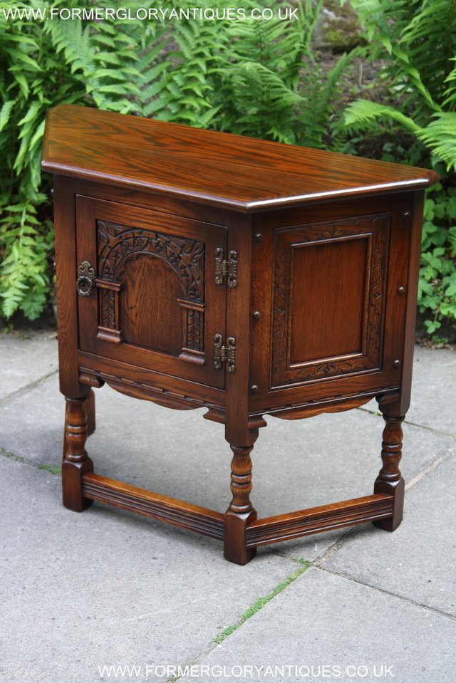 Image 16 of OLD CHARM OAK CABINET CANTED LAMP TABLE CUPBOARD SIDEBOARD