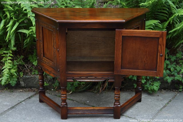 Image 28 of OLD CHARM OAK CABINET CANTED LAMP TABLE CUPBOARD SIDEBOARD