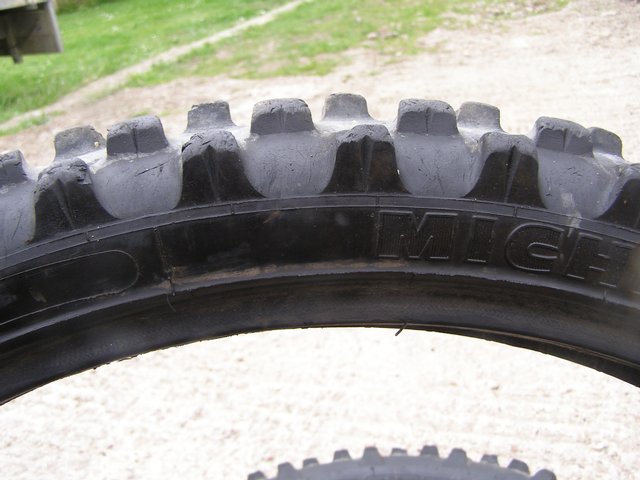 Image 2 of Michelin 80/100 x 21 Starcross tyre (Used)
