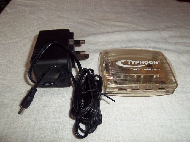 Preview of the first image of Typhoon 4 Port 2.0 USB Hub,.