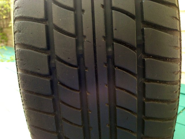 Preview of the first image of FIRESTONE  FIREHAWK 690  TYRE 195/60/14 85H..
