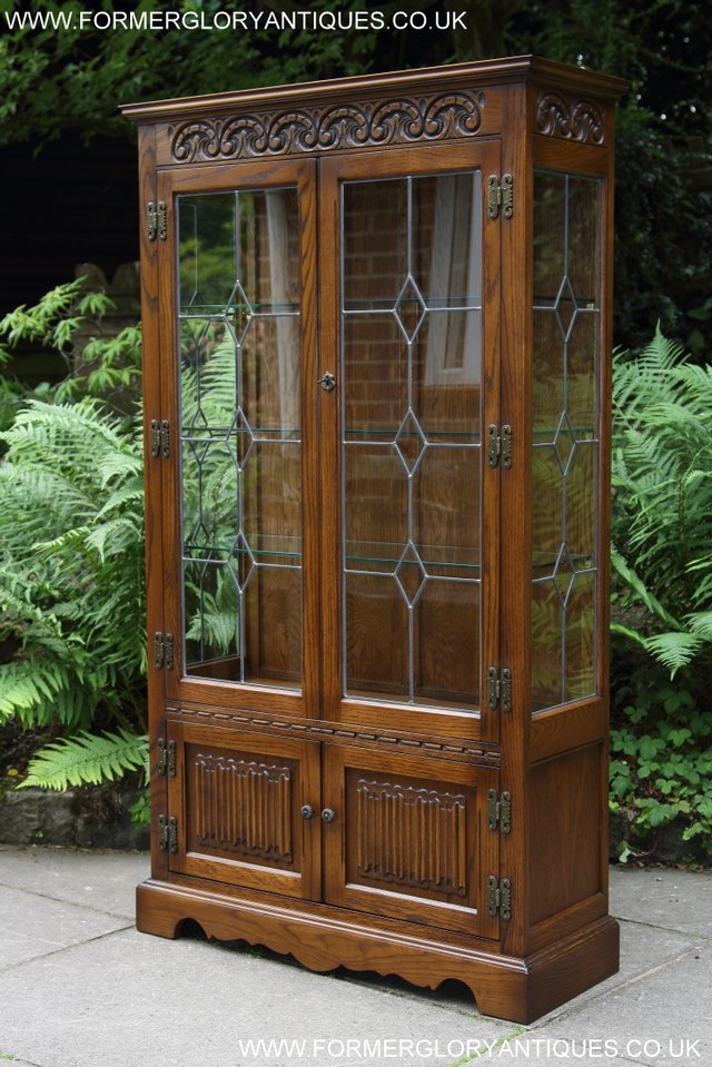 Image 18 of OLD CHARM LIGHT OAK CHINA DISPLAY CABINET CUPBOARD BOOKCASE