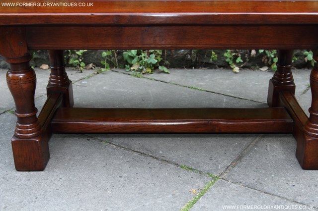 Image 32 of TITCHMARSH GOODWIN STYLE OAK OCCASIONAL COFFEE LAMP TABLE