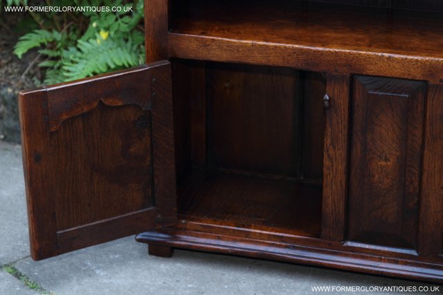 Image 11 of TITCHMARSH AND GOODWIN STYLE OAK BOOKCASE CABINET CUPBOARD