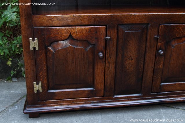 Image 12 of TITCHMARSH AND GOODWIN STYLE OAK BOOKCASE CABINET CUPBOARD
