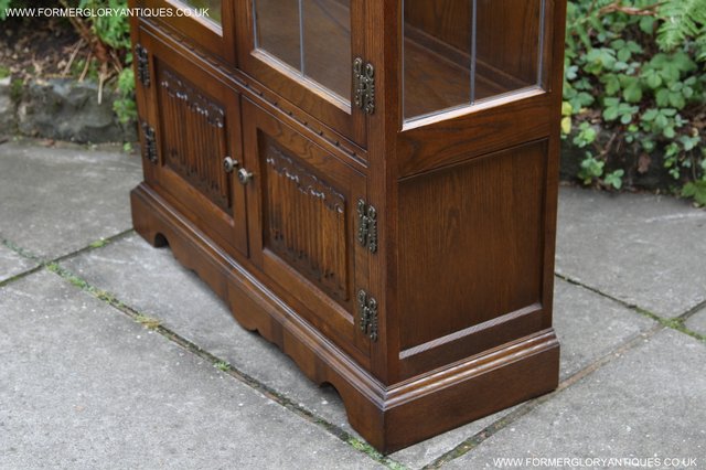 Image 33 of OLD CHARM LIGHT OAK CHINA DISPLAY CABINET CUPBOARD BOOKCASE
