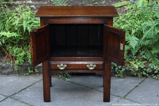 Image 5 of TITCHMARSH & GOODWIN SOLID OAK CABINET CUPBOARD HALL TABLE