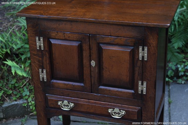 Image 11 of TITCHMARSH & GOODWIN SOLID OAK CABINET CUPBOARD HALL TABLE