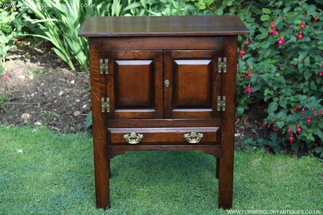 Image 16 of TITCHMARSH & GOODWIN SOLID OAK CABINET CUPBOARD HALL TABLE