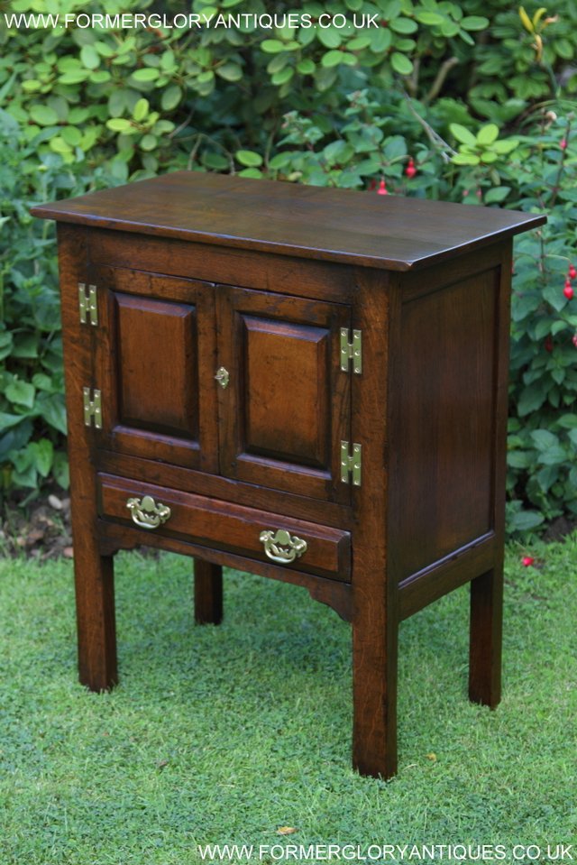 Image 21 of TITCHMARSH & GOODWIN SOLID OAK CABINET CUPBOARD HALL TABLE