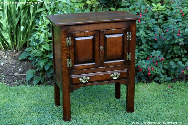 Image 41 of TITCHMARSH & GOODWIN SOLID OAK CABINET CUPBOARD HALL TABLE