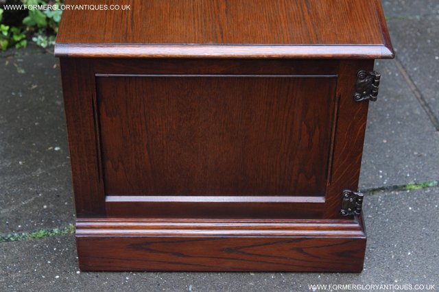 Image 11 of OLD CHARM TUDOR BROWN OAK TV CABINET CUPBOARD TABLE STAND