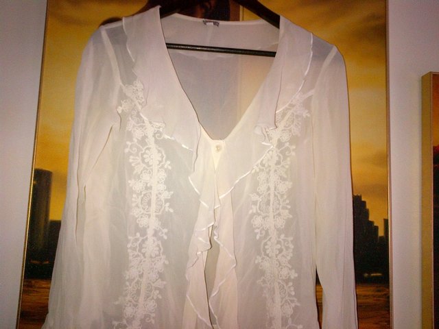 Image 3 of Kaliko silk white cream top blouse with embroideries Size 10
