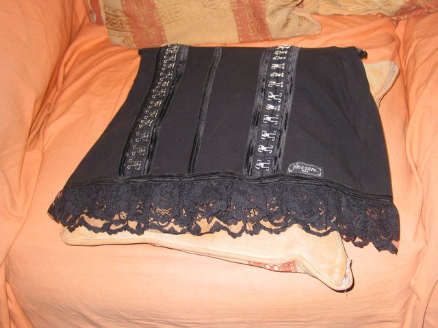 Preview of the first image of Womens Vintage Stretchy Mini Skirt.