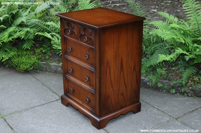Image 19 of OLD CHARM JAYCEE STYLE OAK HI-FI TV CABINET STAND TABLE