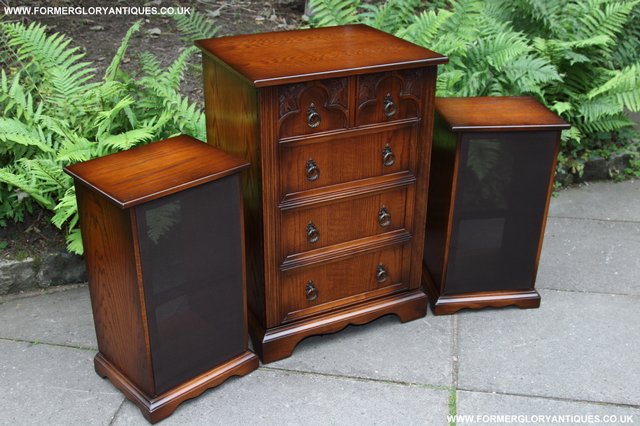Image 39 of OLD CHARM JAYCEE STYLE OAK HI-FI TV CABINET STAND TABLE
