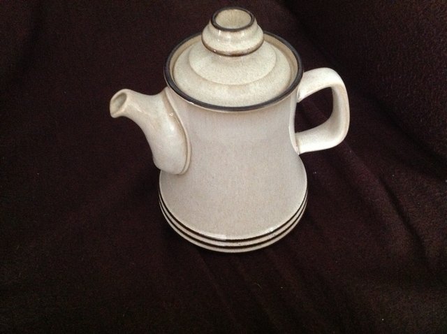 Preview of the first image of Denby sahara Teapot.