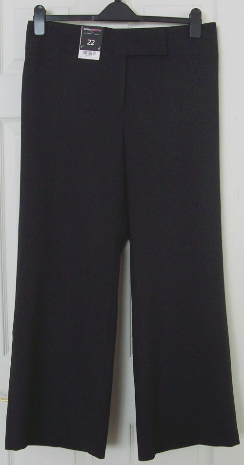 Preview of the first image of BNWT LADIES BLACK WIDE LEG TROUSERS BY F&F SZ 22 B10.