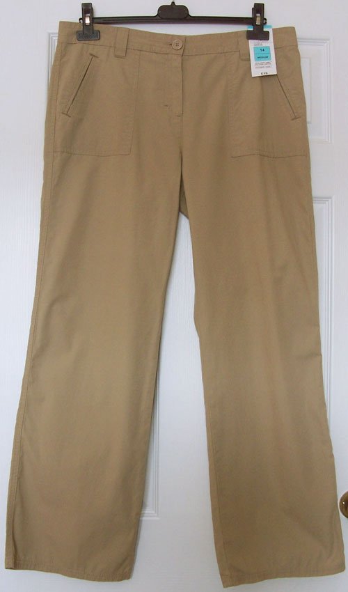 Preview of the first image of BNWT LADIES CASUAL TROUSERS BY MARKS & SPENCER - SZ 14.
