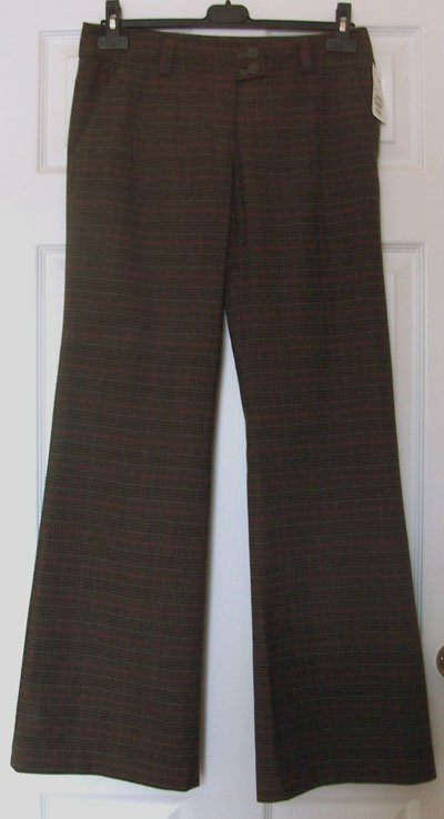 Preview of the first image of BNWT LADIES WIDE LEG CHECK TROUSERS BY H&M SZ 12 B10.