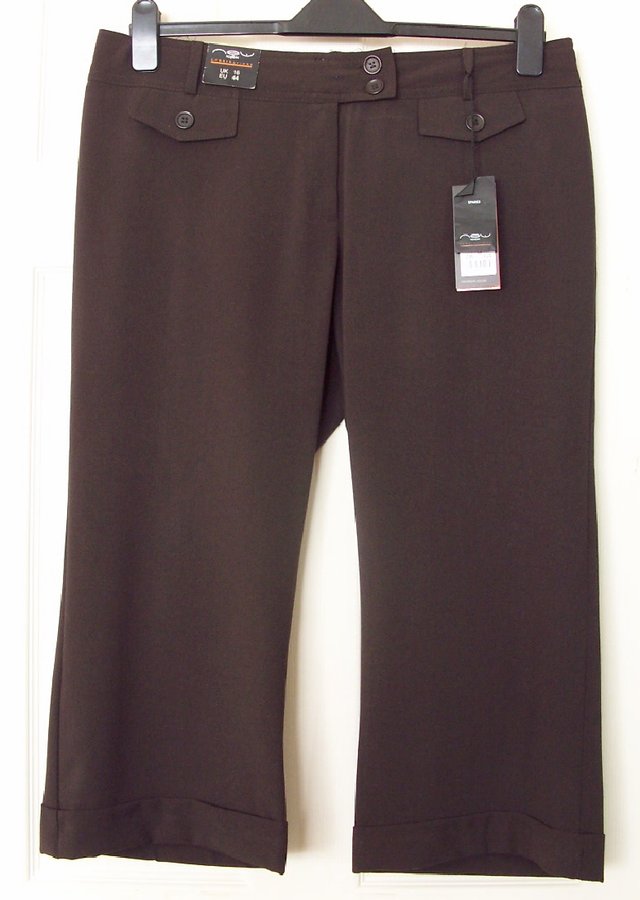Preview of the first image of BNWT SMART BROWN CROPPED TROUSERS BY NEW LOOK - SZ 16 B17.