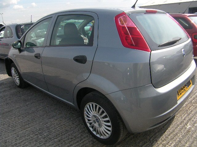 Preview of the first image of FIAT GRANDE PUNTO GENUINE 34,675 MILES BREAKING FOR PARTS.