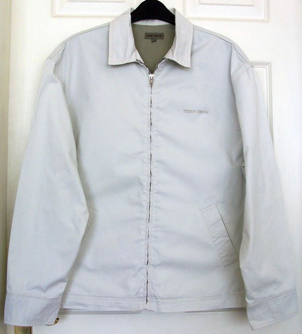 Preview of the first image of MEN'S JACKET BY TEDDY SMITH - SZ M (46" CHEST) B9.
