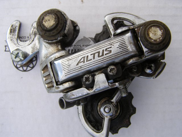 Preview of the first image of Altus Rear Derailleur (Incl P&P).