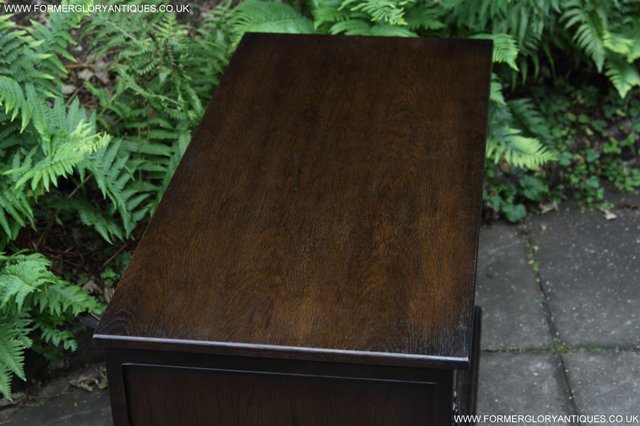 Image 15 of OLD CHARM OAK TV HI FI DVD CD CABINET STAND TABLE SIDEBOARD