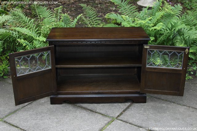 Image 24 of OLD CHARM OAK TV HI FI DVD CD CABINET STAND TABLE SIDEBOARD