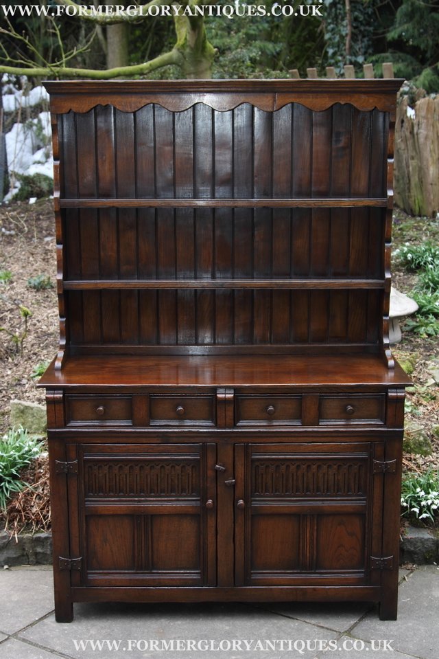 Preview of the first image of TITCHMARSH & GOODWIN OAK DRESSER BASE SIDEBOARD CUPBOARD.