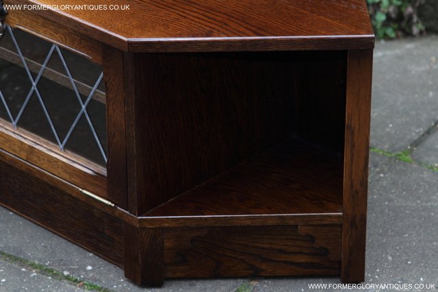 Image 25 of OLD MILL CHARM OAK CORNER TV CABINET BOOKCASE TABLE STAND