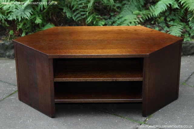 Image 27 of OLD MILL CHARM OAK CORNER TV CABINET BOOKCASE TABLE STAND