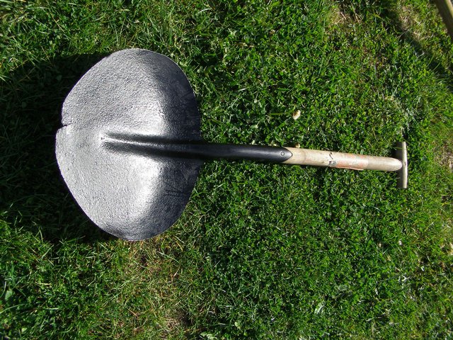 Image 2 of Vintage Round shovel