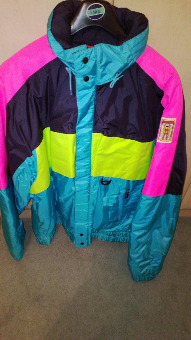 Preview of the first image of Mans/youth Entrant Ski jacket. worn once.