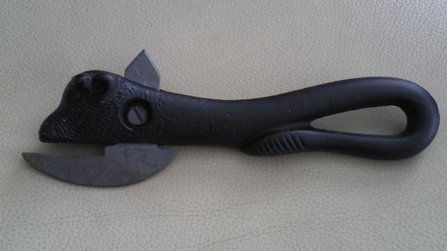 Image 3 of Vintage Bully Can Opener