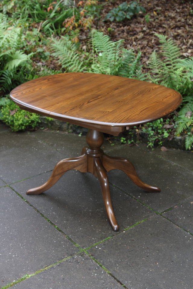 Image 34 of ERCOL GOLDEN DAWN ELM CHESTER EXTENDING KITCHEN DINING TABLE