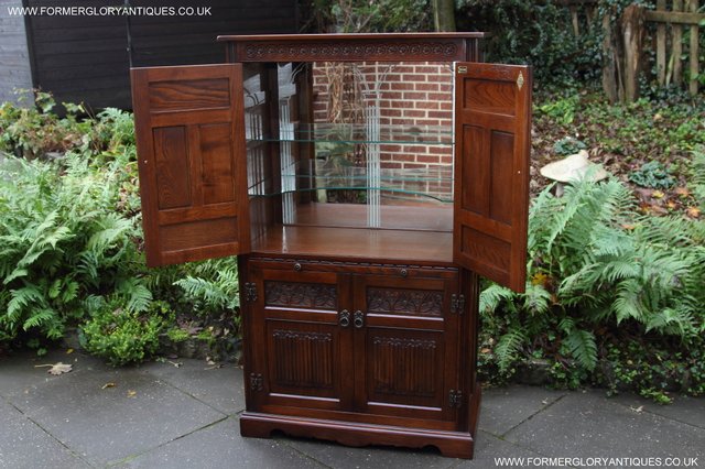 Image 3 of OLD CHARM TUDOR BROWN DRINKS COCKTAIL WINE DISPLAY CABINET