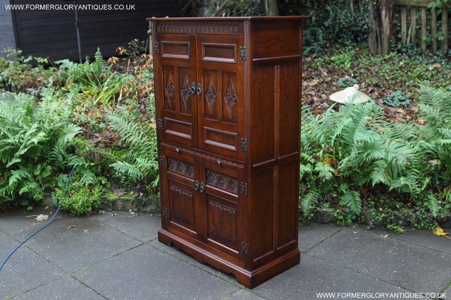 Image 18 of OLD CHARM TUDOR BROWN DRINKS COCKTAIL WINE DISPLAY CABINET