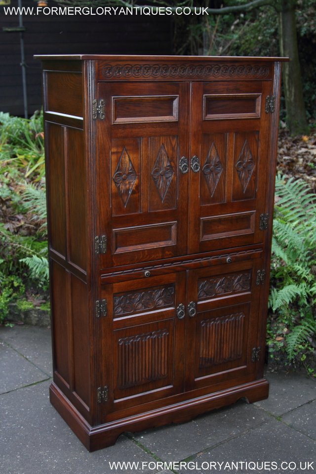 Image 60 of OLD CHARM TUDOR BROWN DRINKS COCKTAIL WINE DISPLAY CABINET
