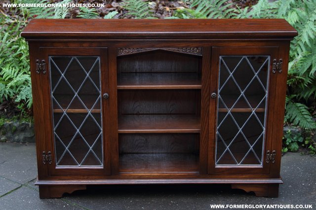 Preview of the first image of OLD CHARM TUDOR OAK BOOKCASE SHELVES DISPLAY CD DVD CABINET.