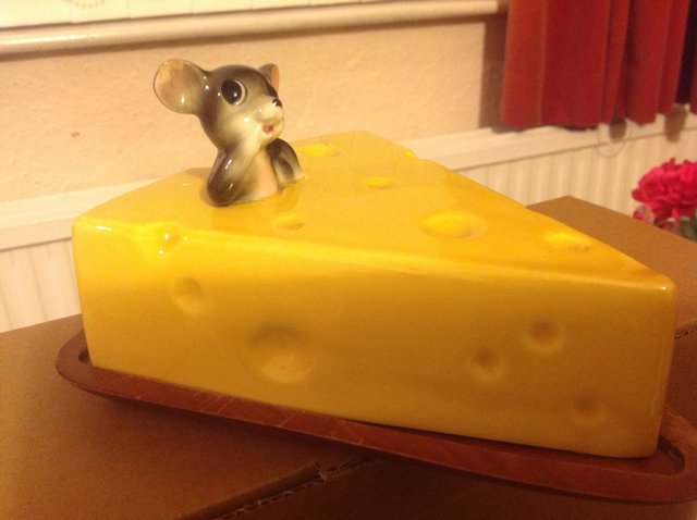 Preview of the first image of Novelty Cheese Dish with Mouse.