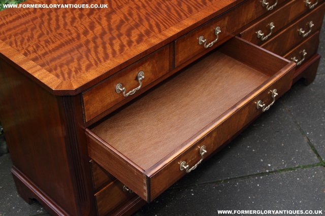 Image 53 of BEVAN FUNNELL MAHOGANY CHEST OF DRAWERS SIDEBOARD HALL TABLE