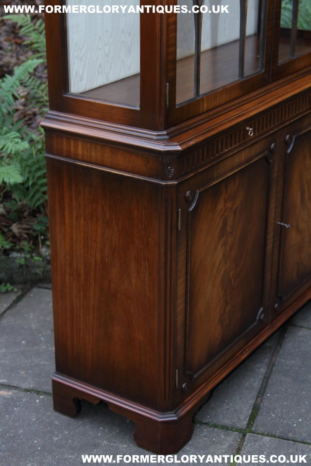 Image 47 of BEVAN FUNNELL MAHOGANY DISPLAY DRINKS CABINET SIDEBOARD