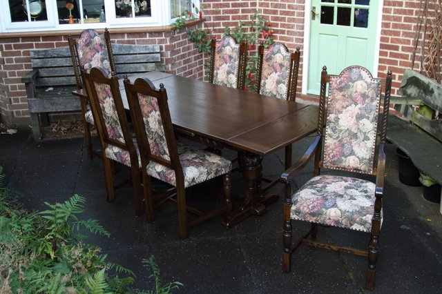 Image 4 of JAYCEE CARVED OAK DINING SET TABLE 6 CHAIRS ARMCHAIRS