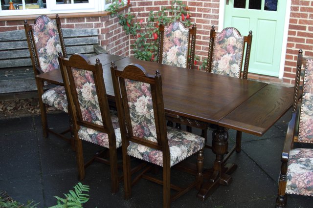 Image 13 of JAYCEE CARVED OAK DINING SET TABLE 6 CHAIRS ARMCHAIRS