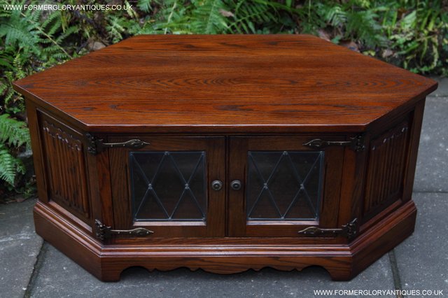 Image 11 of OLD CHARM OAK CORNER TV CABINET STAND TABLE CUPBOARD