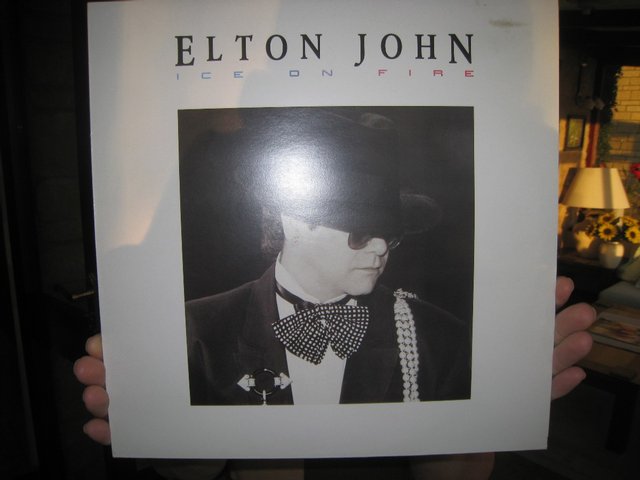 Preview of the first image of Elton John LP (Ice on Fire).