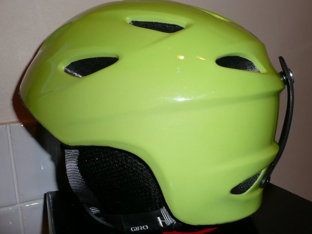 Image 2 of Giro new lime green Junior or Ladies Ski Helmet