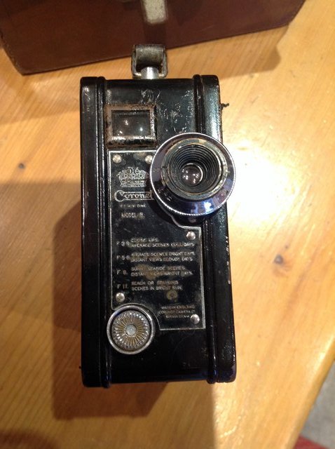 Image 2 of Veteran Coronet Model B movie camera
